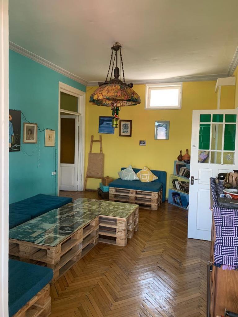 Hostel Era Tbilisi Exterior photo